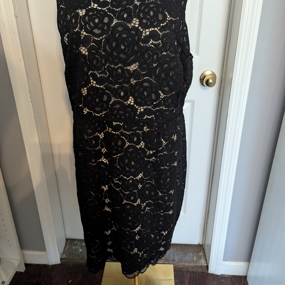 Ellen Tracy Dresses & Skirts - Ellen Tracy Black Floral Lace Midi Dress